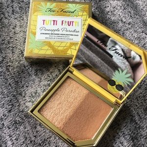 Too Faced Pineapple Paradise Bronzer Highlight Duo